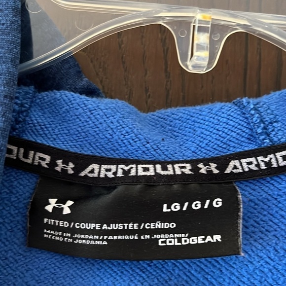 Under Armour men’s navy hooded lightweight sweatshirt. Size Large. - Picture 2 of 9